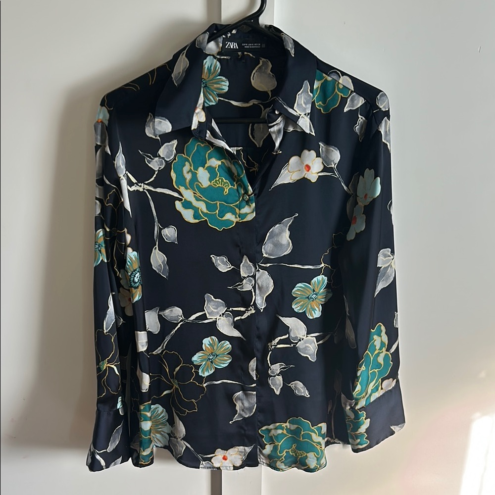 Zara Women's Floral Top - Navy
